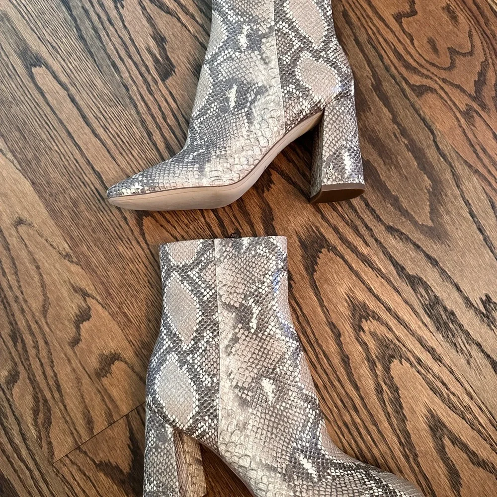 Sam Edelman Python-print booties, Size 8.5 - Picture 6 of 7